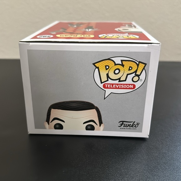 Funko Pop : mr. Bean limited edition chaser - Picture 4 of 4